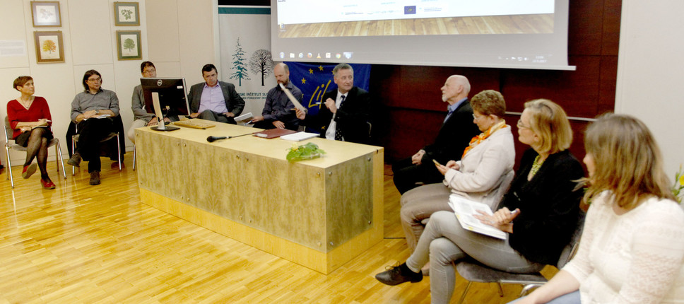 Video! Znanstvena konferenca gozd in les in Svečana akademija