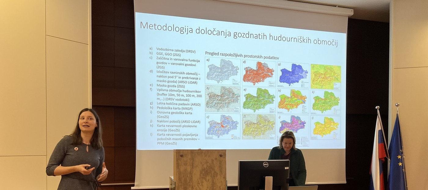 Predstavitev Erike Kozamernik o metodologiji določanja hudourniških območij 